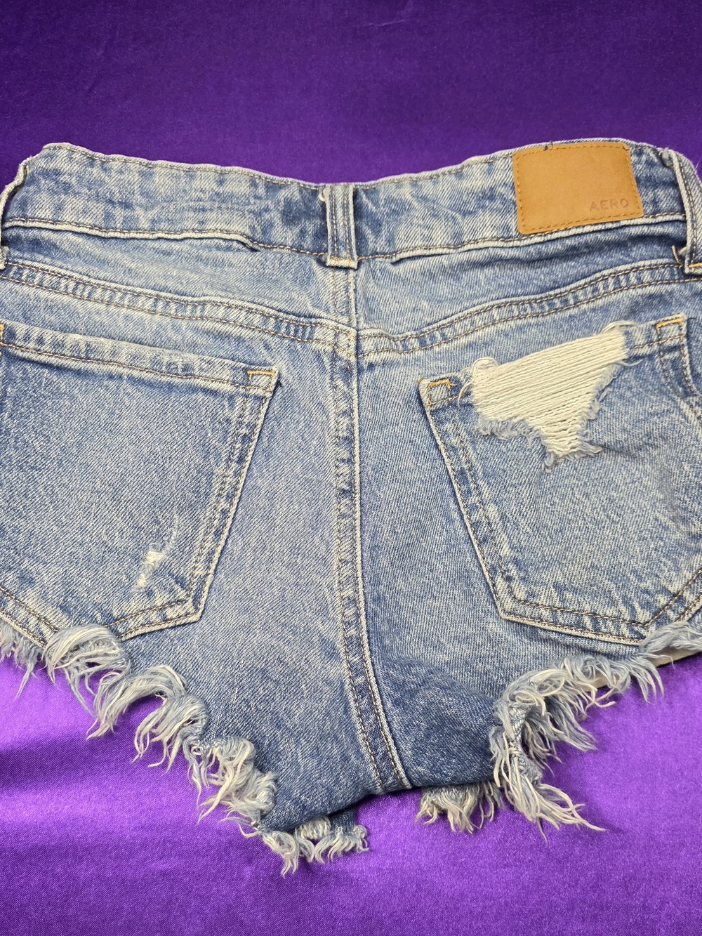 Aeropostale Vintage Denim  Low Rise Shorty Cut Off Shorts - Size 000 - Picture 5 of 9